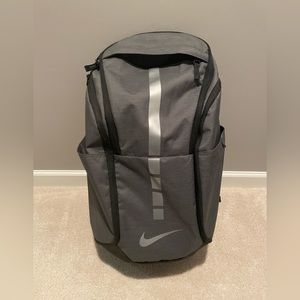 Nike hoops elite pro basketball backpack